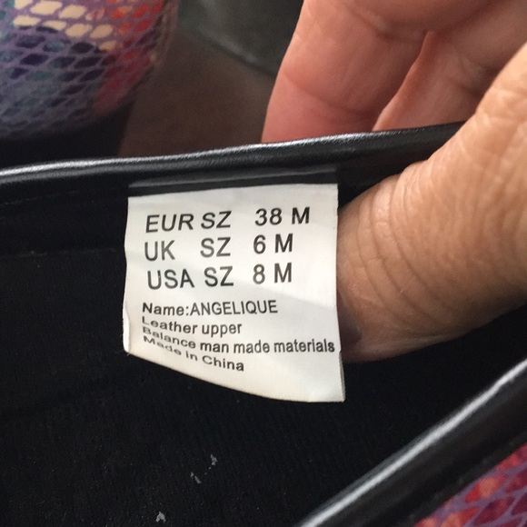 Shoes - Picture 3 of 7